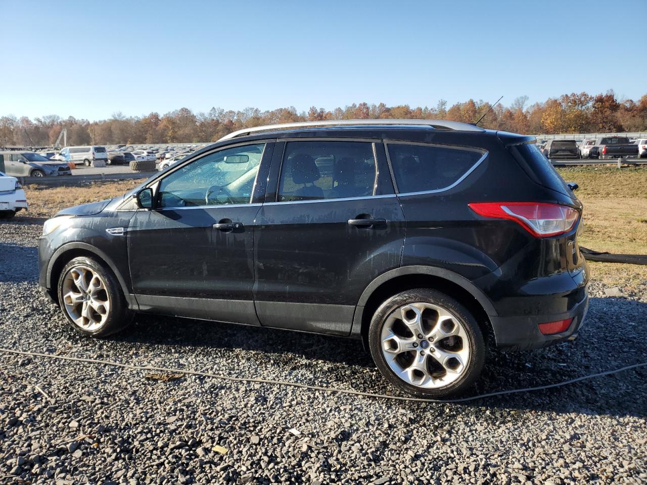 2015 Ford Escape VIN 1FMCU9J94FUB86741 Copart auction photo, front end damage thumbnail 2
