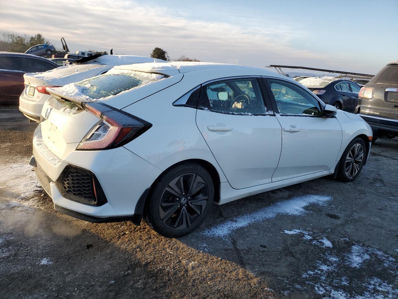 2017 Honda Civic VIN SHHFK7H75HU402638 Copart auction photo, front end damage thumbnail 3