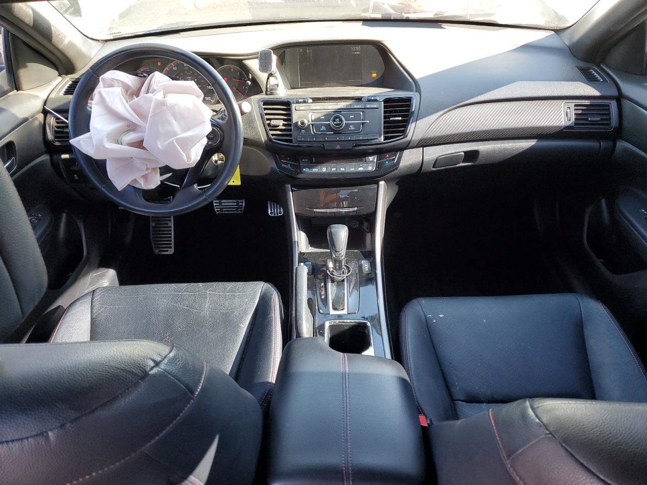 2017 Honda Accord VIN 1HGCR2F11HA152858 Copart auction photo, front end damage thumbnail 8