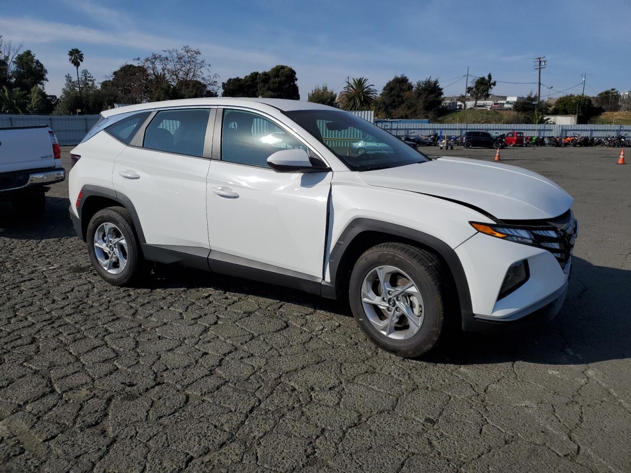 2023 Hyundai Tucson VIN 5NMJACAE4PH275880 Copart auction photo, front end / minor dent/scratches damage thumbnail 4