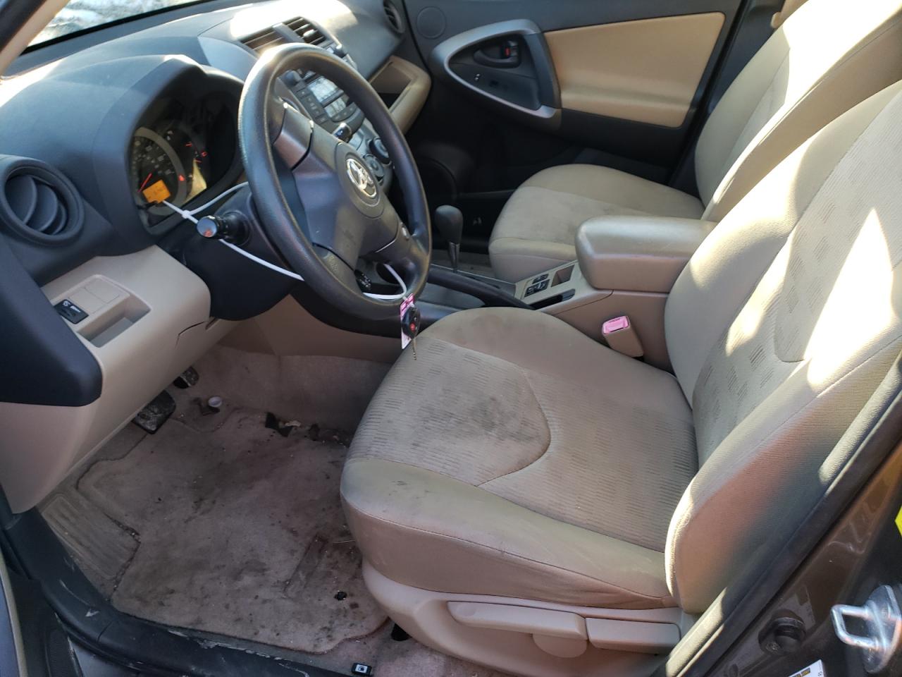2010 Toyota RAV 4 VIN JTMBF4DV3AD038093 Copart auction photo, front end / minor dent/scratches damage thumbnail 7