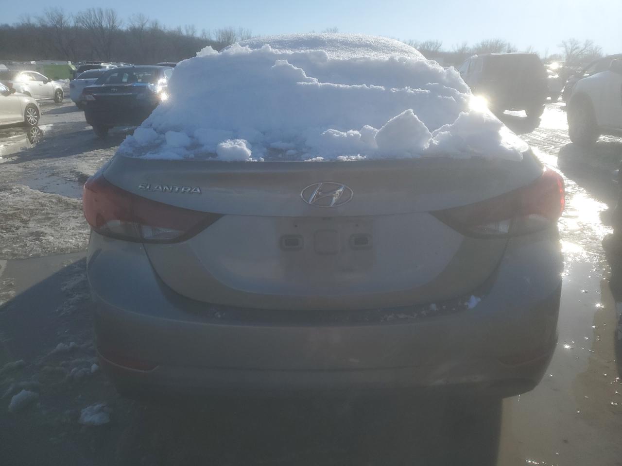 2015 Hyundai Elantra VIN 5NPDH4AE8FH584011 Copart auction photo, side damage thumbnail 6
