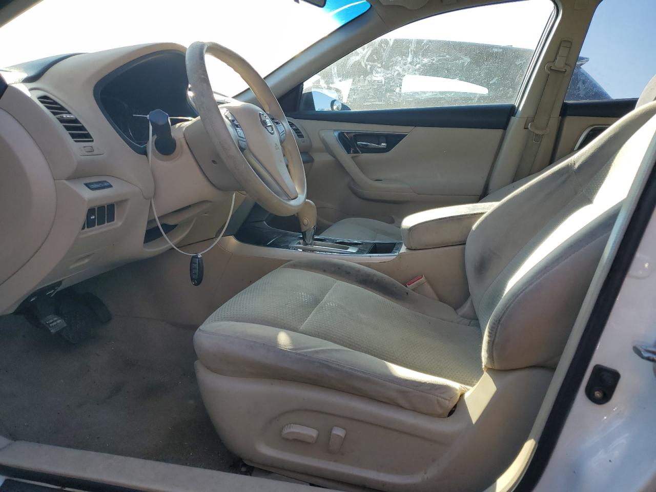 2014 Nissan Altima VIN 1N4AL3AP8EC174743 Copart auction photo, side / minor dent/scratches damage thumbnail 7