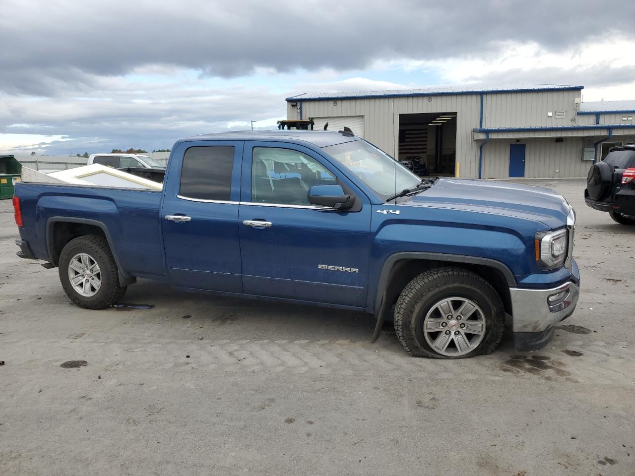 2018 GMC Sierra VIN 1GTV2MEC3JZ209224 Copart auction photo, side damage thumbnail 4