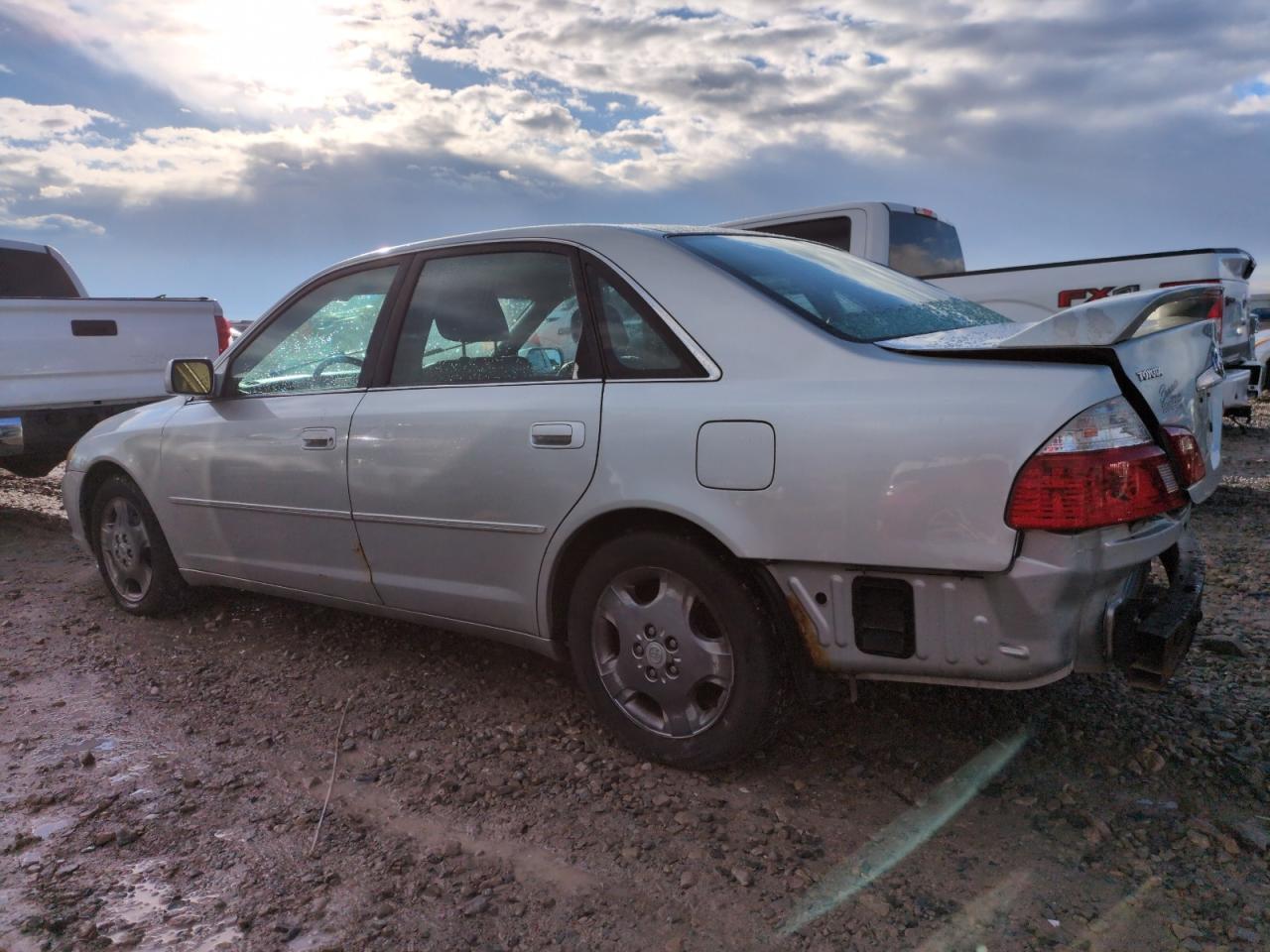 2003 Toyota Avalon VIN 4T1BF28B63U303155 Copart auction photo, rear end damage thumbnail 2