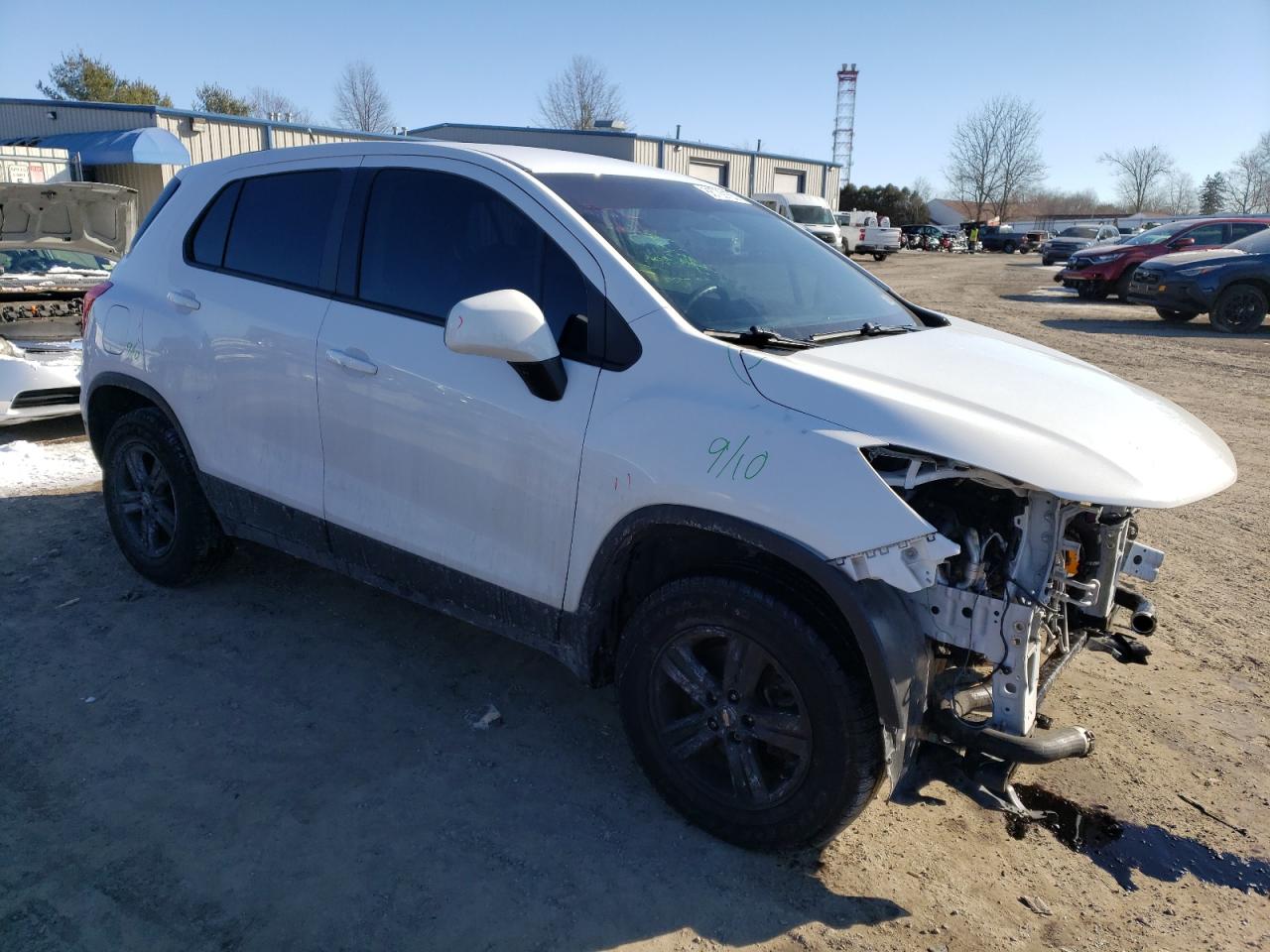 2020 Chevrolet Trax VIN KL7CJNSB7LB317639 Copart auction photo, front end / mechanical damage thumbnail 4