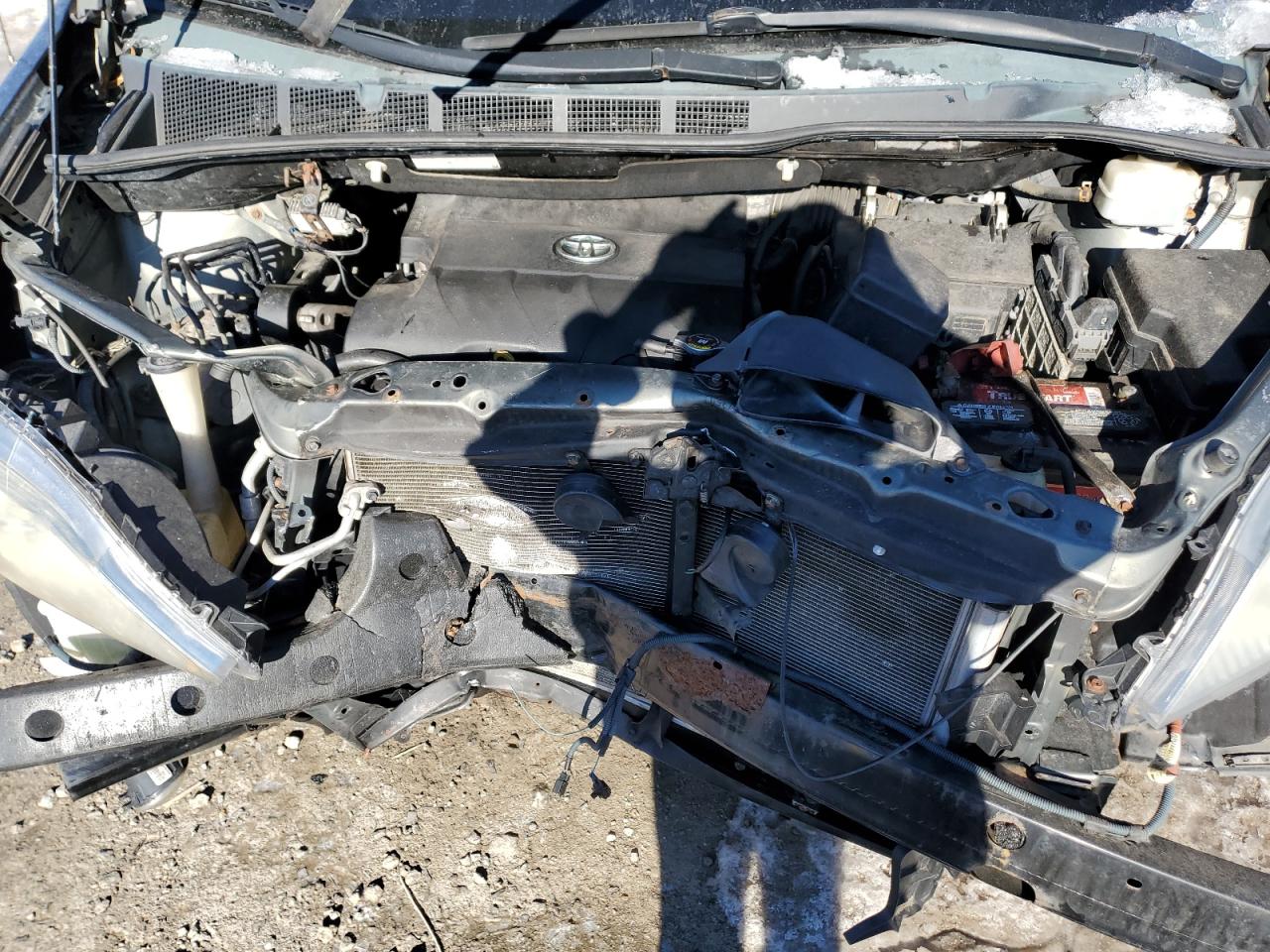 2011 Toyota Sienna VIN 5TDYK3DC2BS119963 Copart auction photo, front end damage thumbnail 12