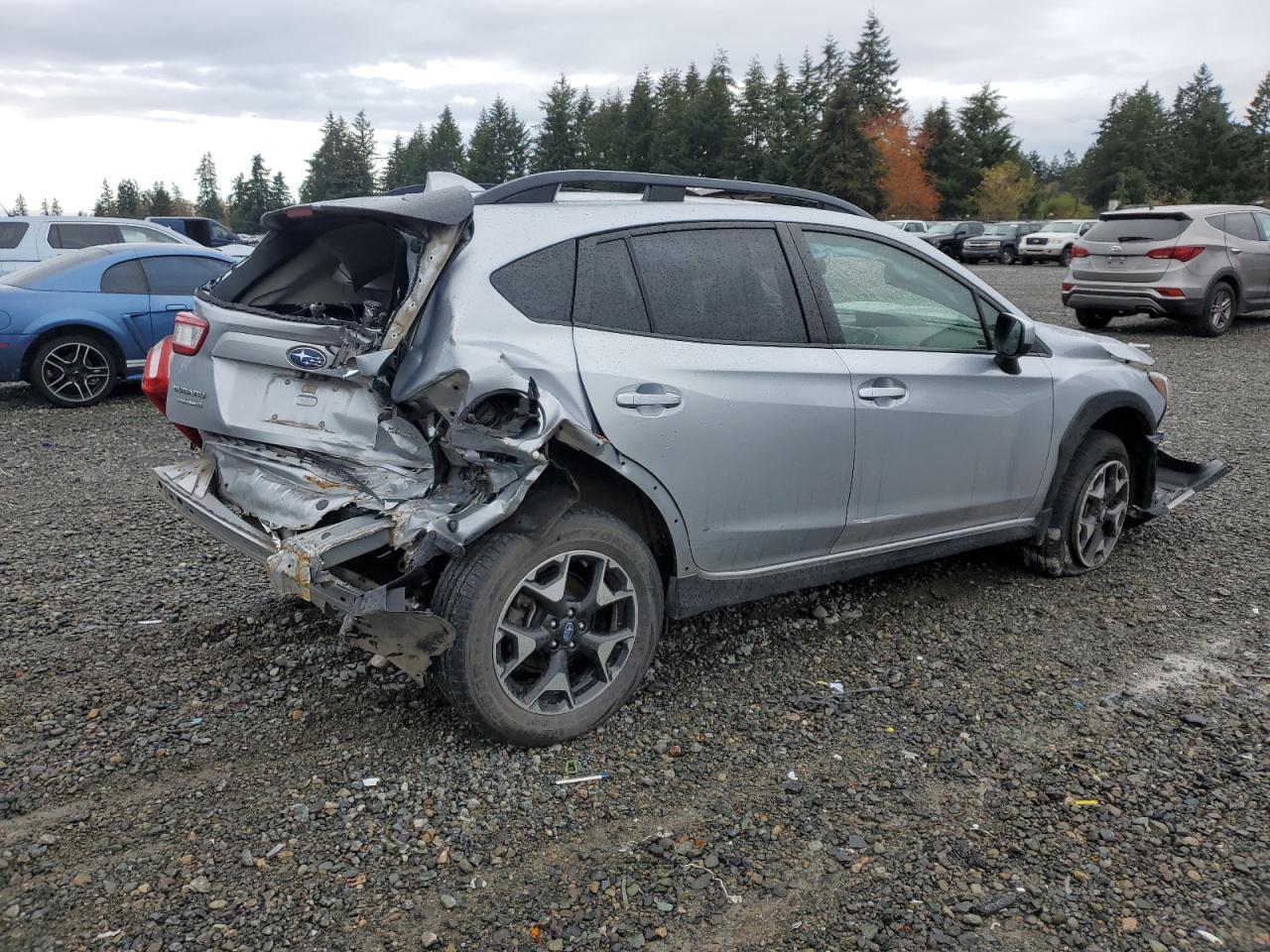 2019 Subaru XV VIN JF2GTAECXKH319457 Copart auction photo, front end / rear end damage thumbnail 3
