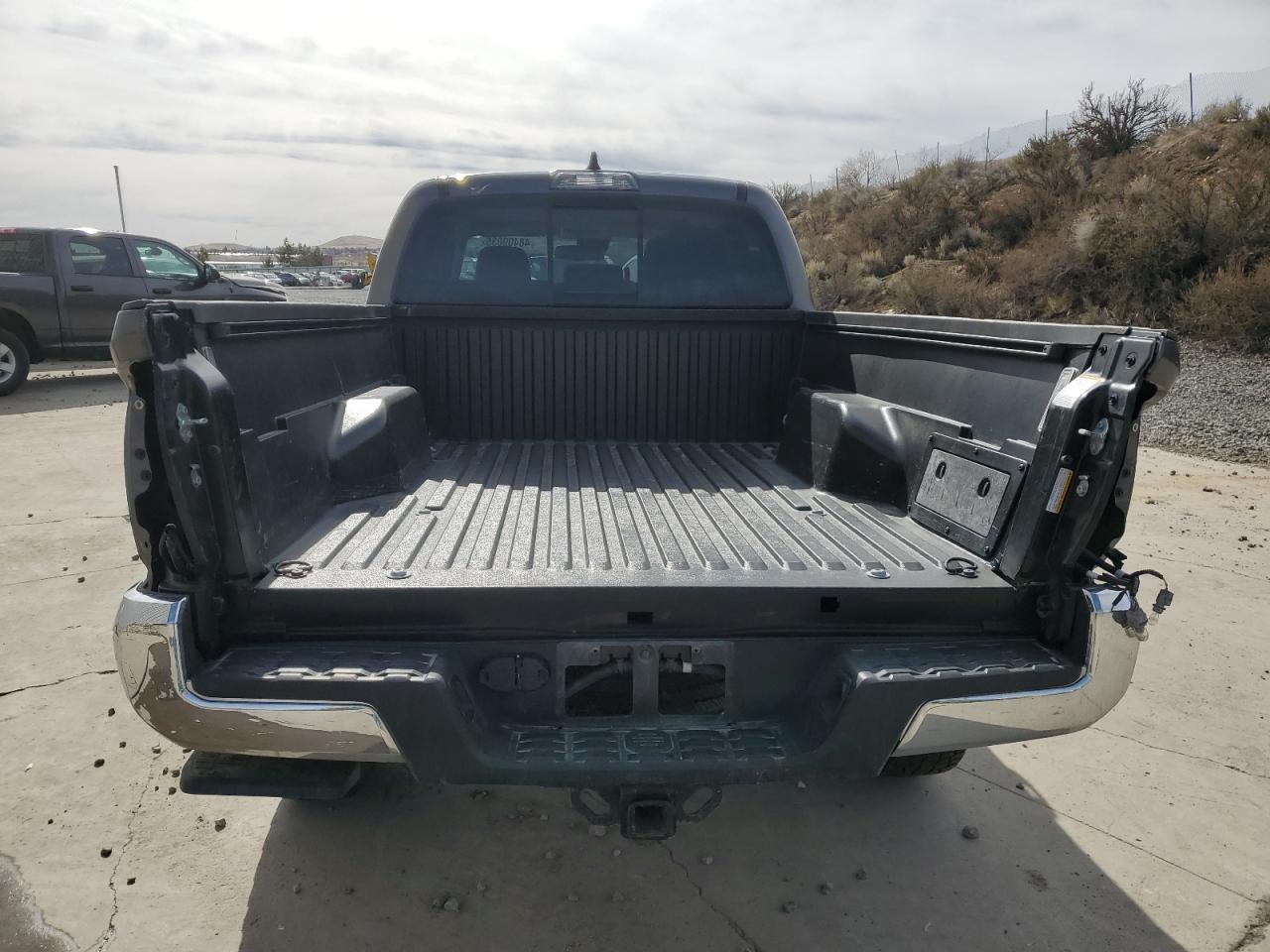 2021 Toyota Tacoma VIN 5TFDZ5BN5MX064934 Copart auction photo, side damage thumbnail 6