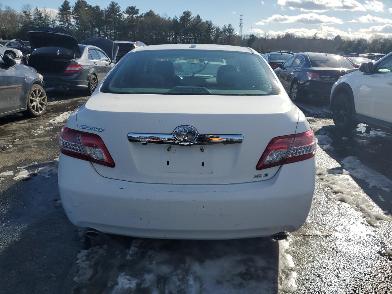 2011 Toyota Camry VIN 4T1BK3EK0BU616934 Copart auction photo, front end / side damage thumbnail 6
