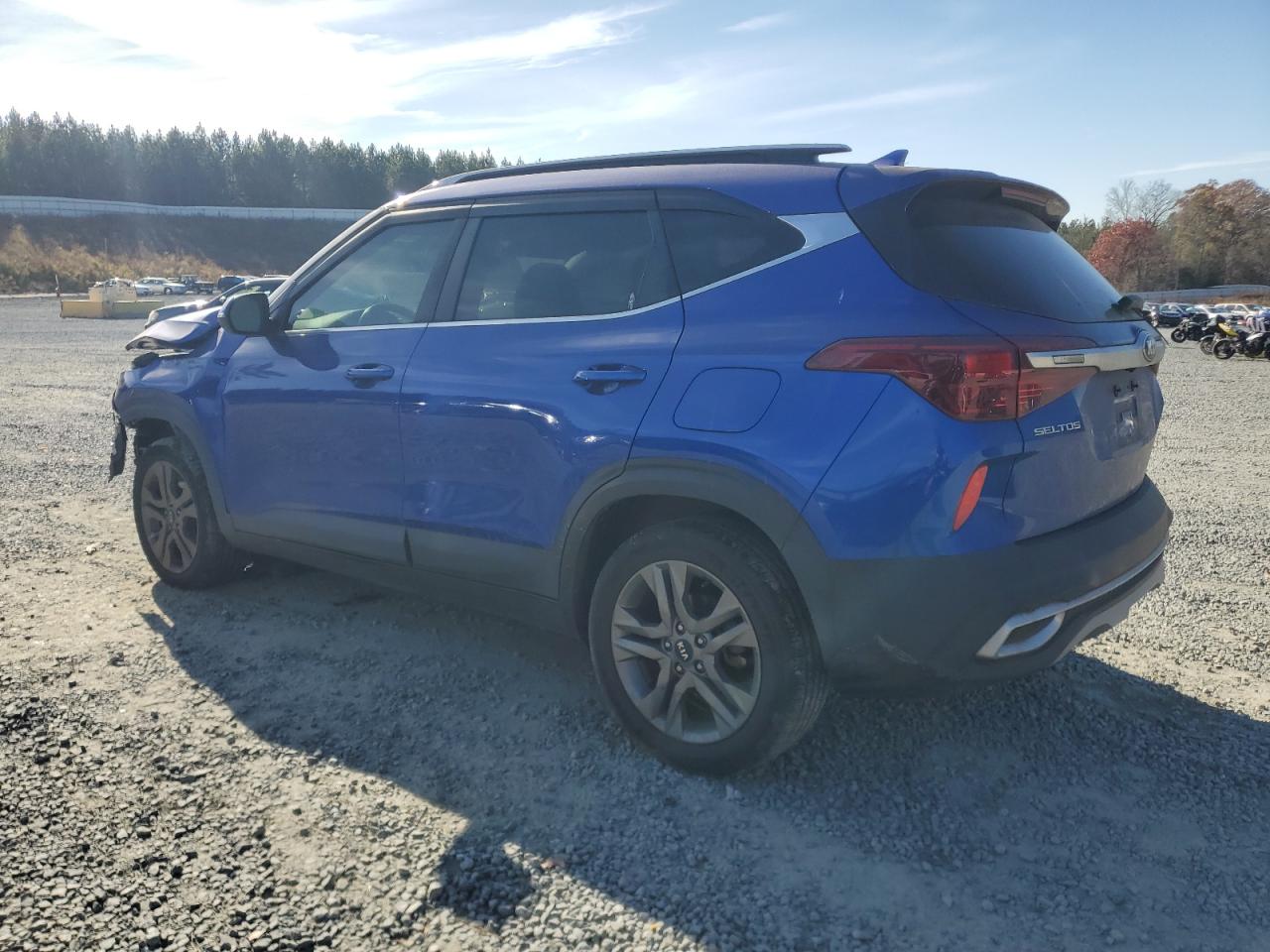 2021 KIA Seltos VIN KNDEU2AA8M7099306 Copart auction photo, front end / side damage thumbnail 2