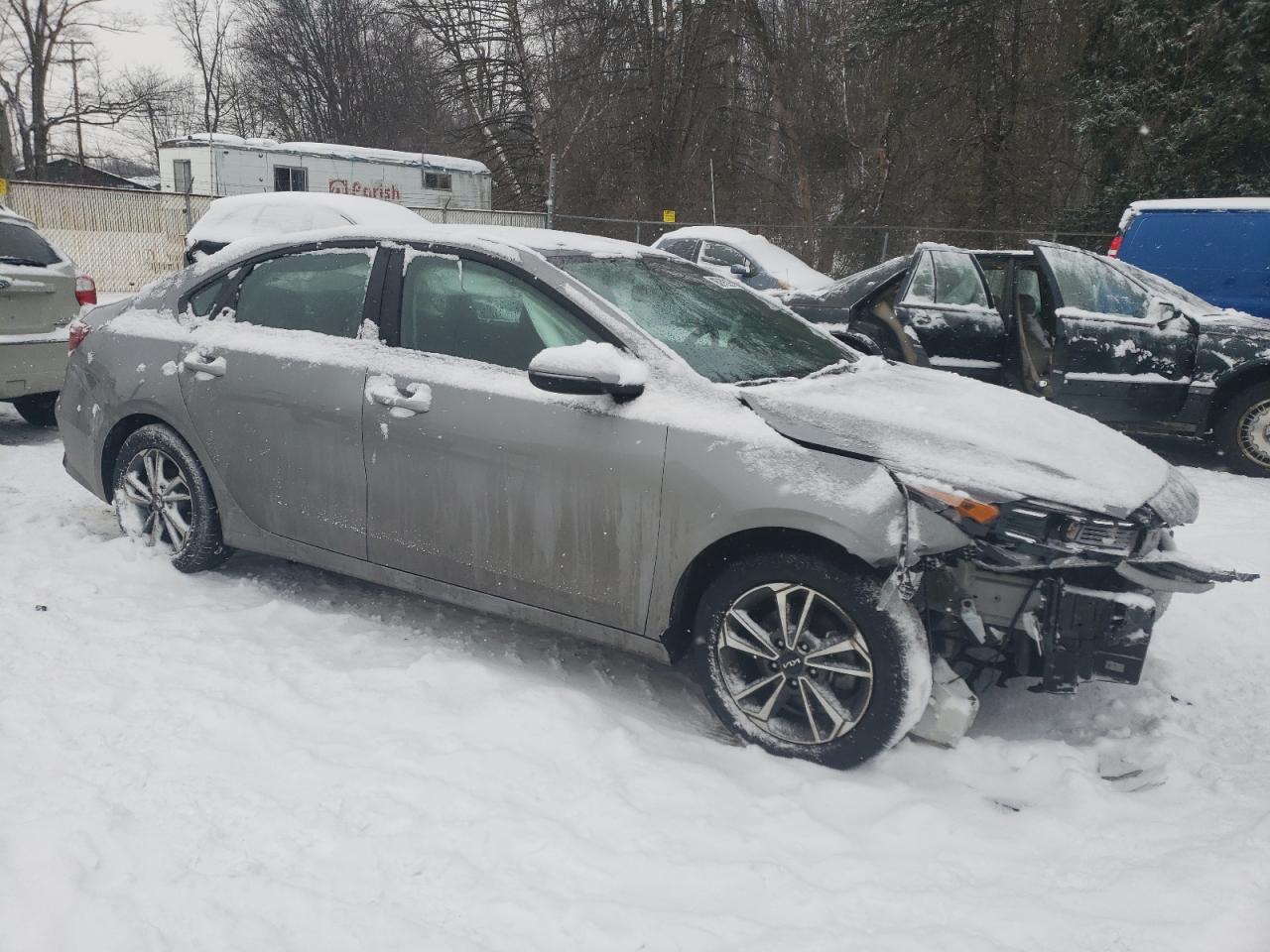 2024 KIA Forte VIN 3KPF24AD2RE773568 Copart auction photo, front end / rear end damage thumbnail 4