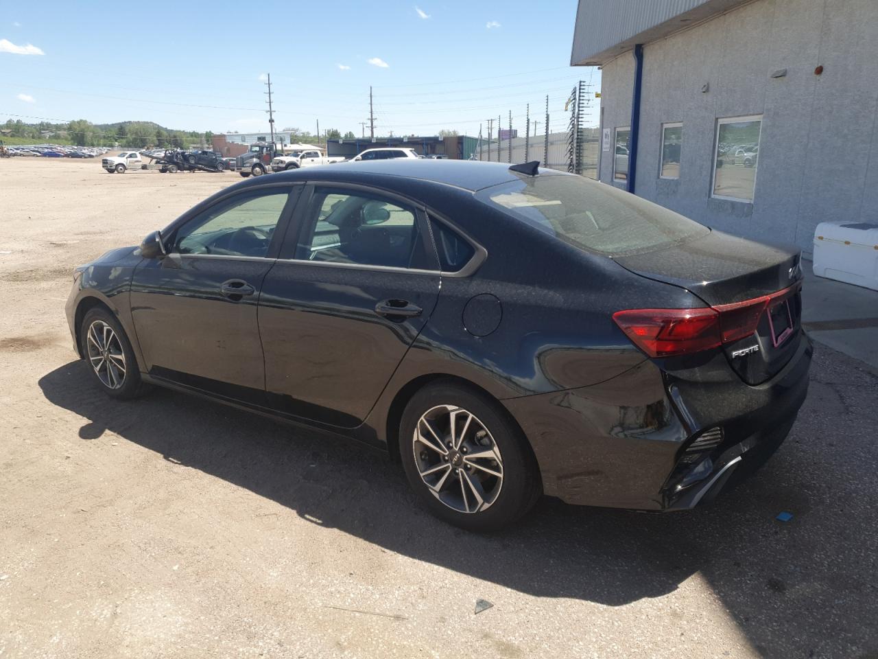 2023 KIA Forte VIN 3KPF24AD3PE648558 Copart auction photo, side / rear end damage thumbnail 2