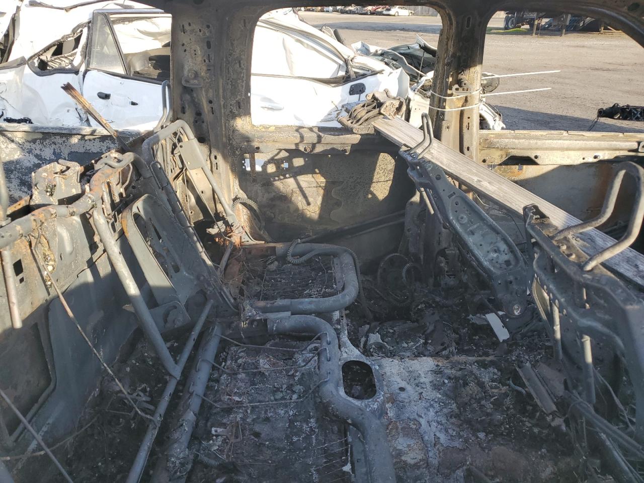 2018 RAM 2500 VIN 3C6UR5FL7JG261457 Copart auction photo, burn damage thumbnail 10