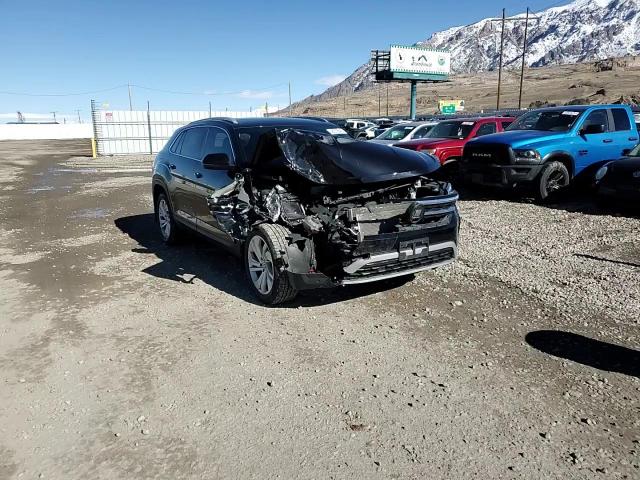 2021 Volkswagen Atlas VIN 1V2BC2CA5MC235030 Copart auction photo, front end / side damage thumbnail 11