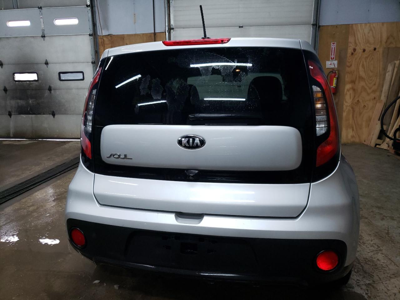 2017 KIA Soul VIN KNDJN2A25H7463787 Copart auction photo, front end damage thumbnail 6