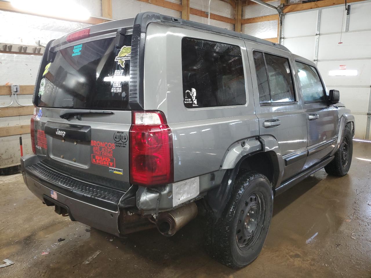 2008 Jeep Commander VIN 1J8HG48N88C140970 Copart auction photo, front end / rear end damage thumbnail 3