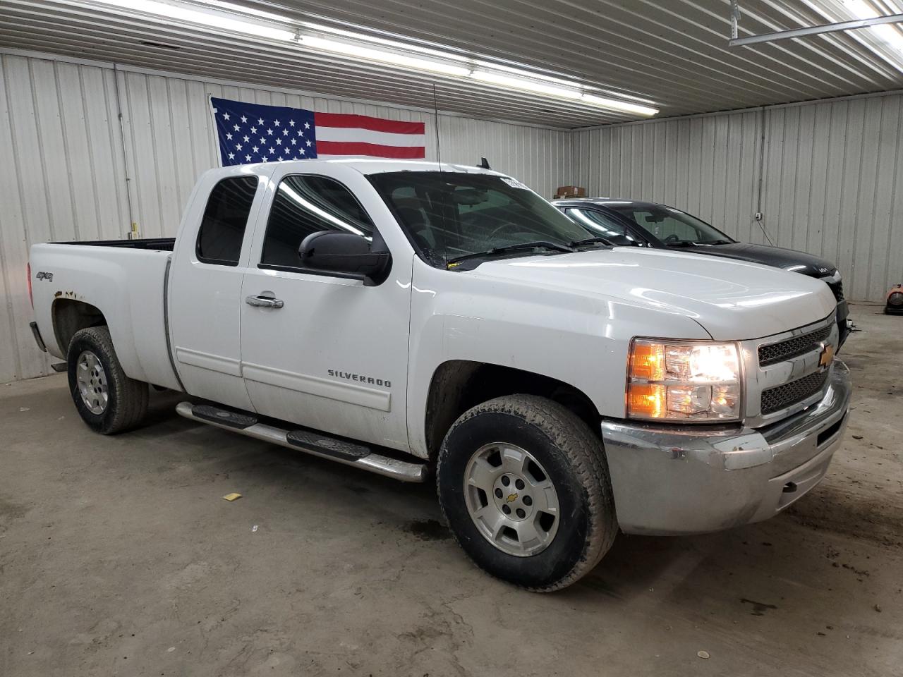 2012 Chevrolet Silverado VIN 1GCRKSE72CZ214314 Copart auction photo, minor dent/scratches / mechanical damage thumbnail 4
