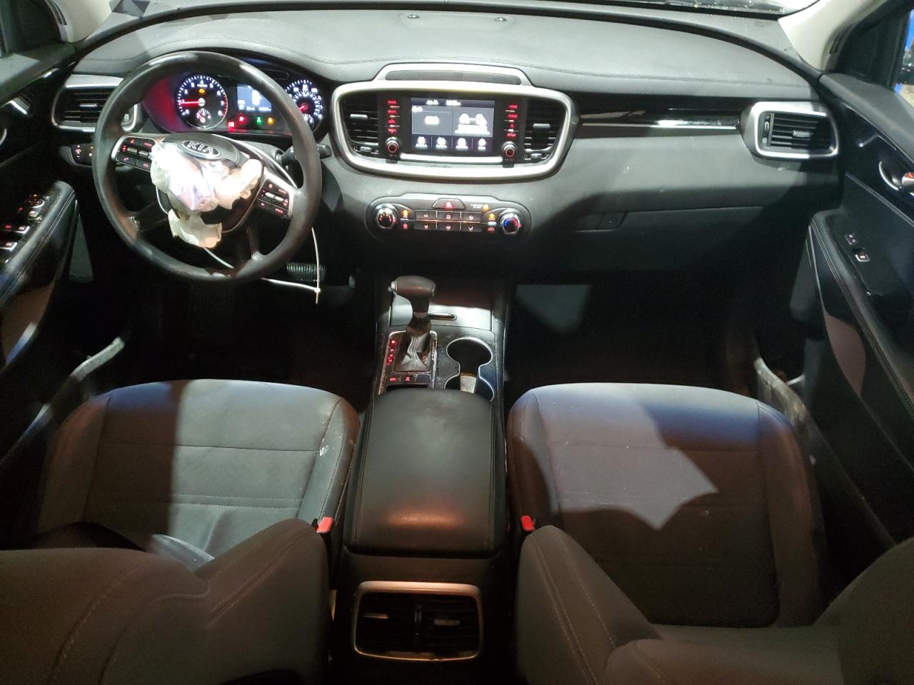 2019 KIA Sorento VIN 5XYPGDA33KG570050 Copart auction photo, front end damage thumbnail 8