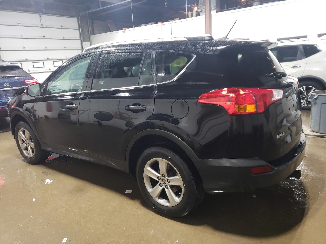 2015 Toyota RAV 4 VIN 2T3RFREV6FW369089 Copart auction photo, front end damage thumbnail 2