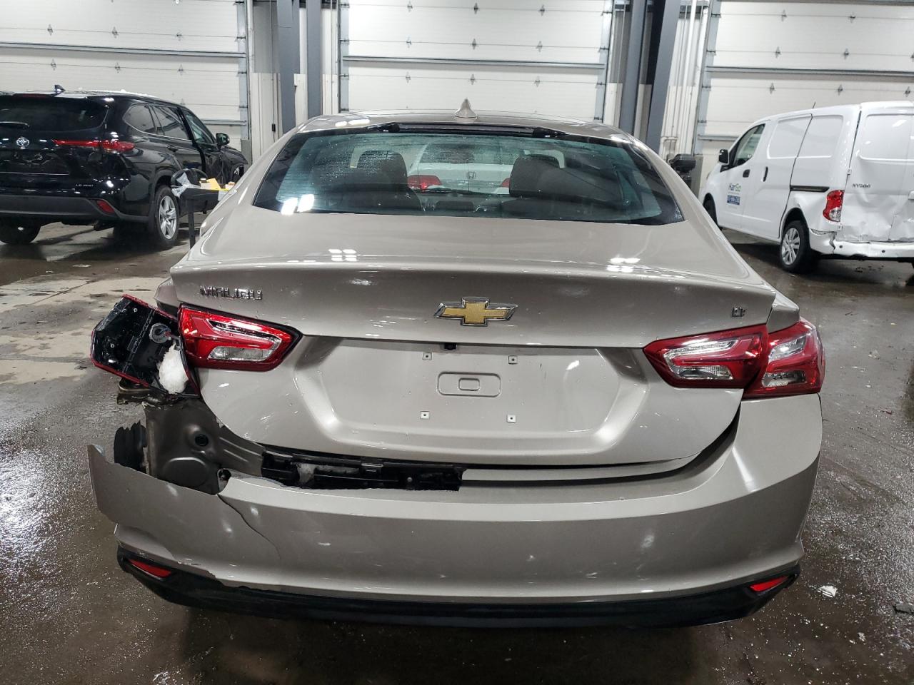 2022 Chevrolet Malibu VIN 1G1ZD5ST2NF170485 Copart auction photo, all over damage thumbnail 6