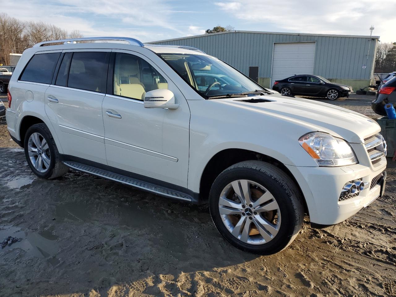 2011 Mercedes-Benz GL-klasse VIN 4JGBF7BE6BA640389 Copart auction photo, water/flood / minor dent/scratches damage thumbnail 4