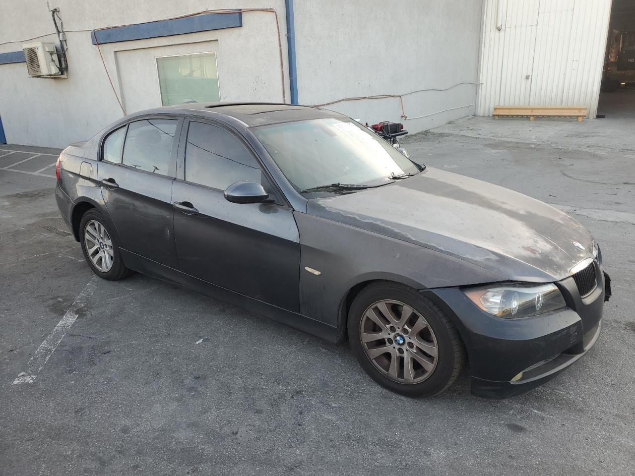 2006 BMW 3er VIN WBAVB13556KX46841 Copart auction photo, front end damage thumbnail 4