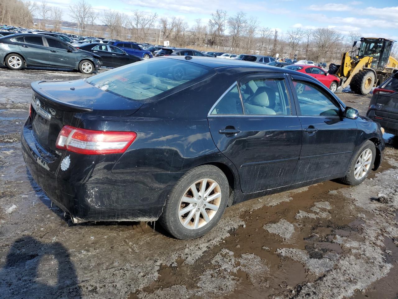 2011 Toyota Camry VIN 4T1BF3EKXBU760334 Copart auction photo, front end / side damage thumbnail 3