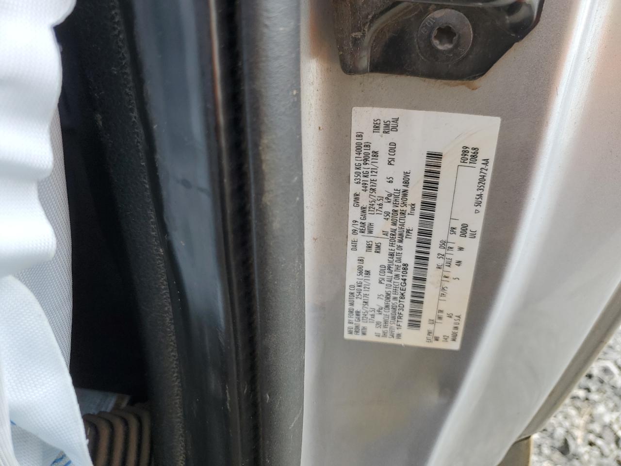2019 Ford F350 VIN 1FTRF3DT8KEG41088 Copart auction photo, side / front end damage thumbnail 13