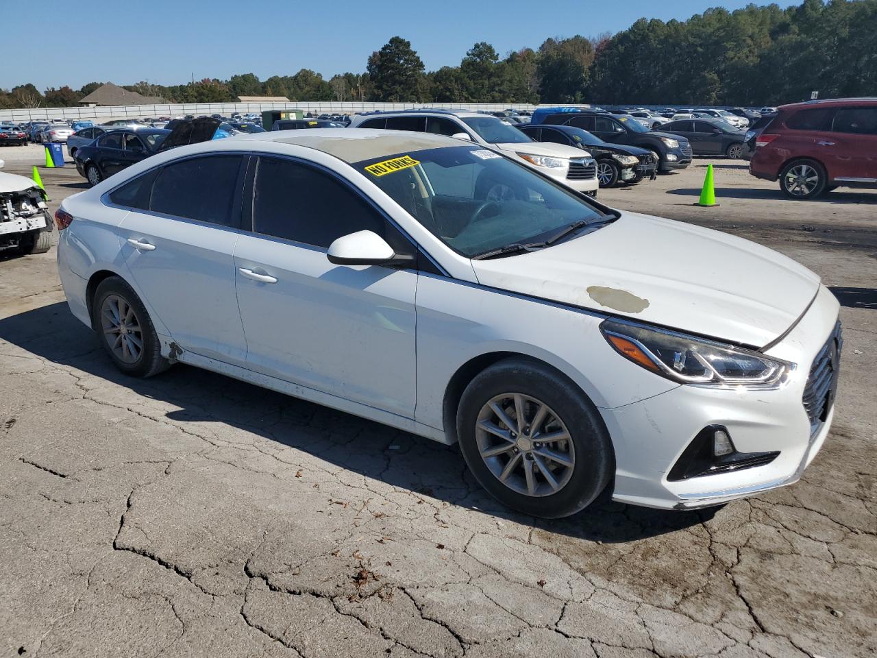 2018 Hyundai Sonata VIN 5NPE24AF0JH677645 Copart auction photo, vandalism damage thumbnail 4