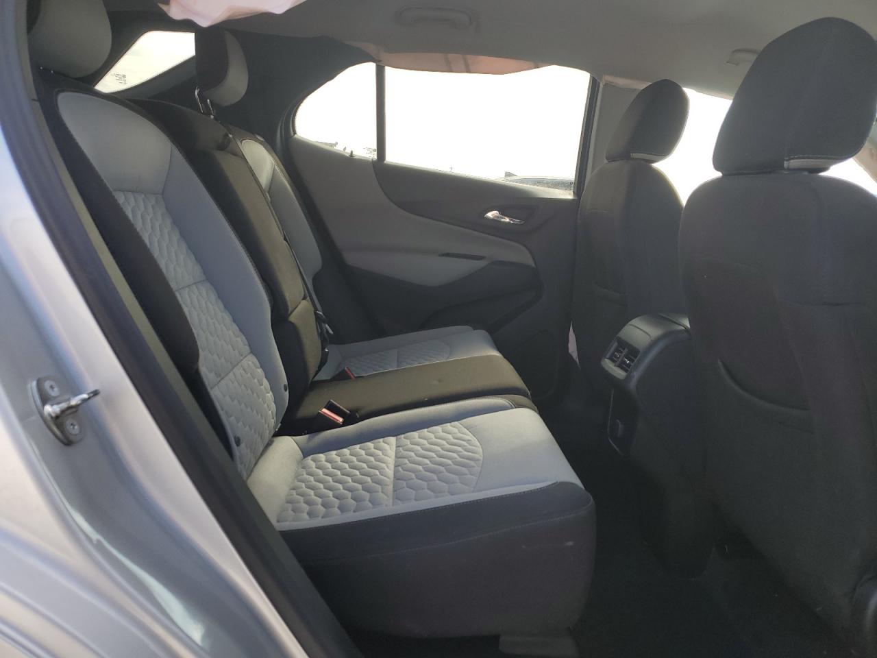 2018 Chevrolet Equinox VIN 3GNAXJEV8JS573191 Copart auction photo, front end damage thumbnail 11