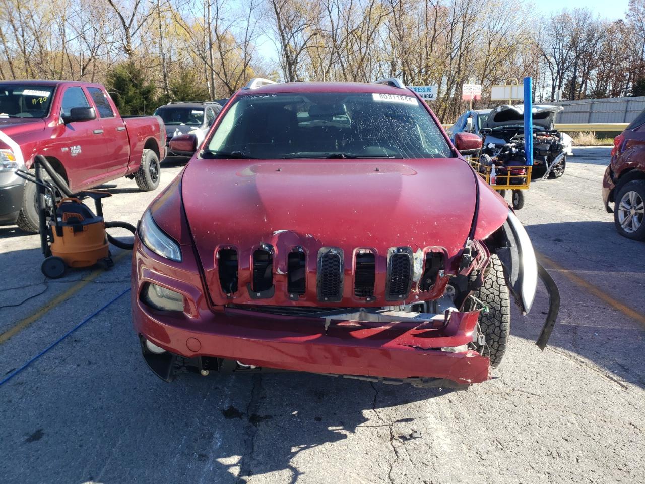 2014 Jeep Grand Cherokee VIN 1C4PJMCS3EW230426 Copart auction photo, front end / minor dent/scratches damage thumbnail 5
