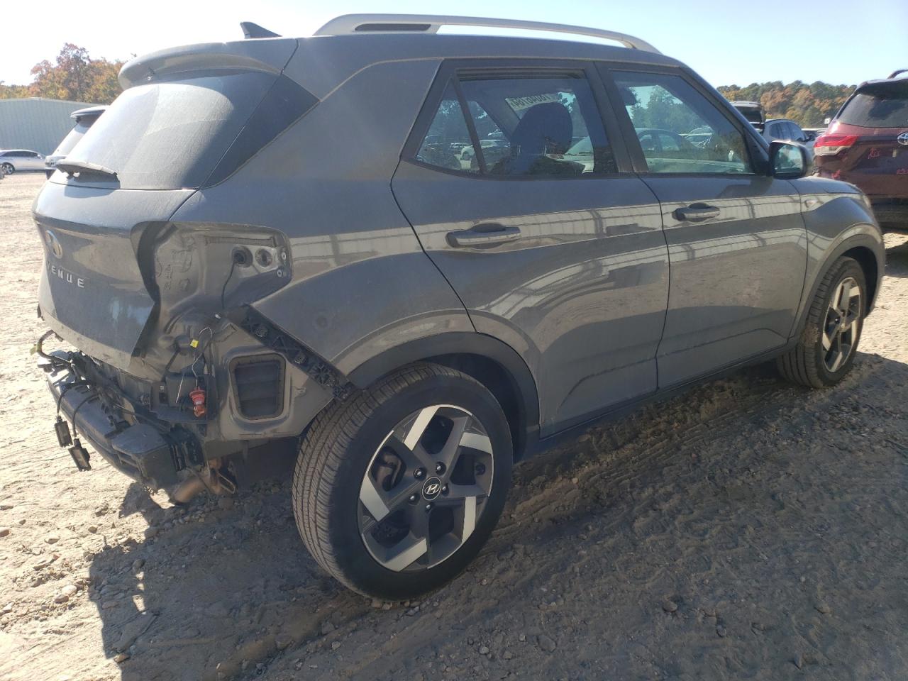 2021 Hyundai Venue VIN KMHRC8A36MU101916 Copart auction photo, rear end / minor dent/scratches damage thumbnail 3