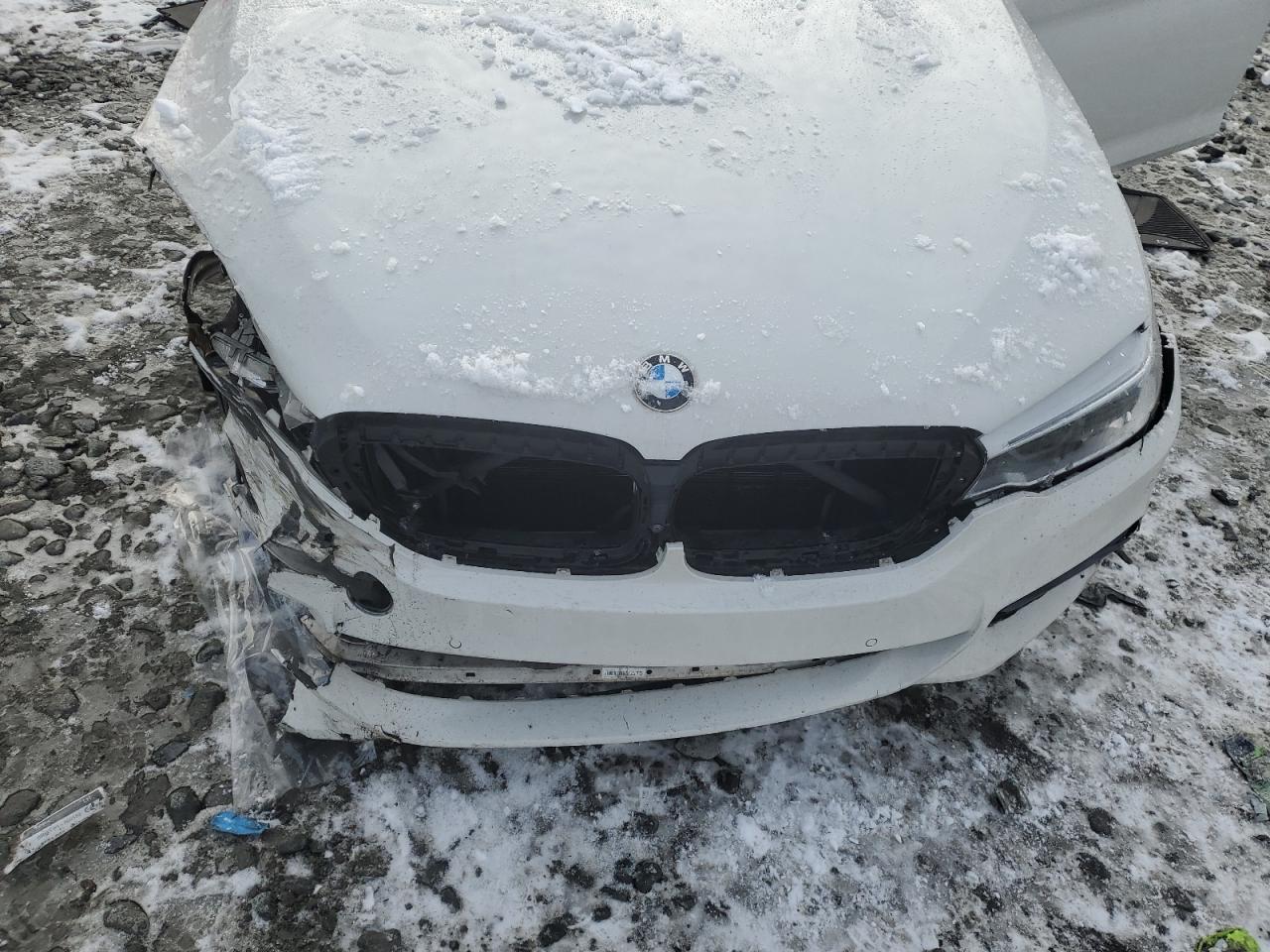 2020 BMW 5er VIN WBAJS3C00LCE47958 Copart auction photo, all over damage thumbnail 12