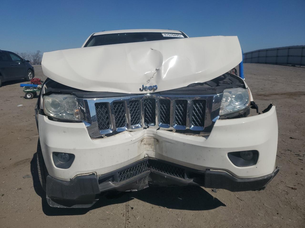 2011 Jeep Grand Cherokee VIN 1J4RR6GG1BC684314 Copart auction photo, front end / minor dent/scratches damage thumbnail 5