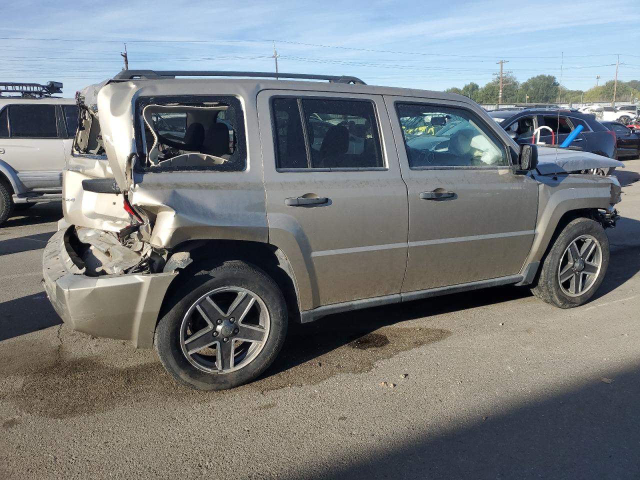 2009 Jeep Liberty (Patriot) VIN 1J4FF28B79D249860 Copart auction photo, rear end / undercarriage damage thumbnail 3