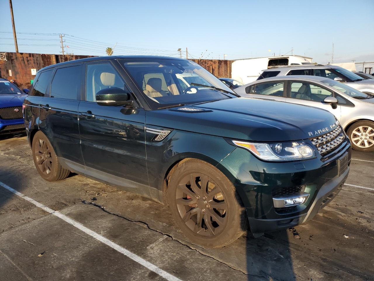 2017 Land Rover Range Rover VIN SALWR2FV0HA682293 Copart auction photo, mechanical / minor dent/scratches damage thumbnail 4