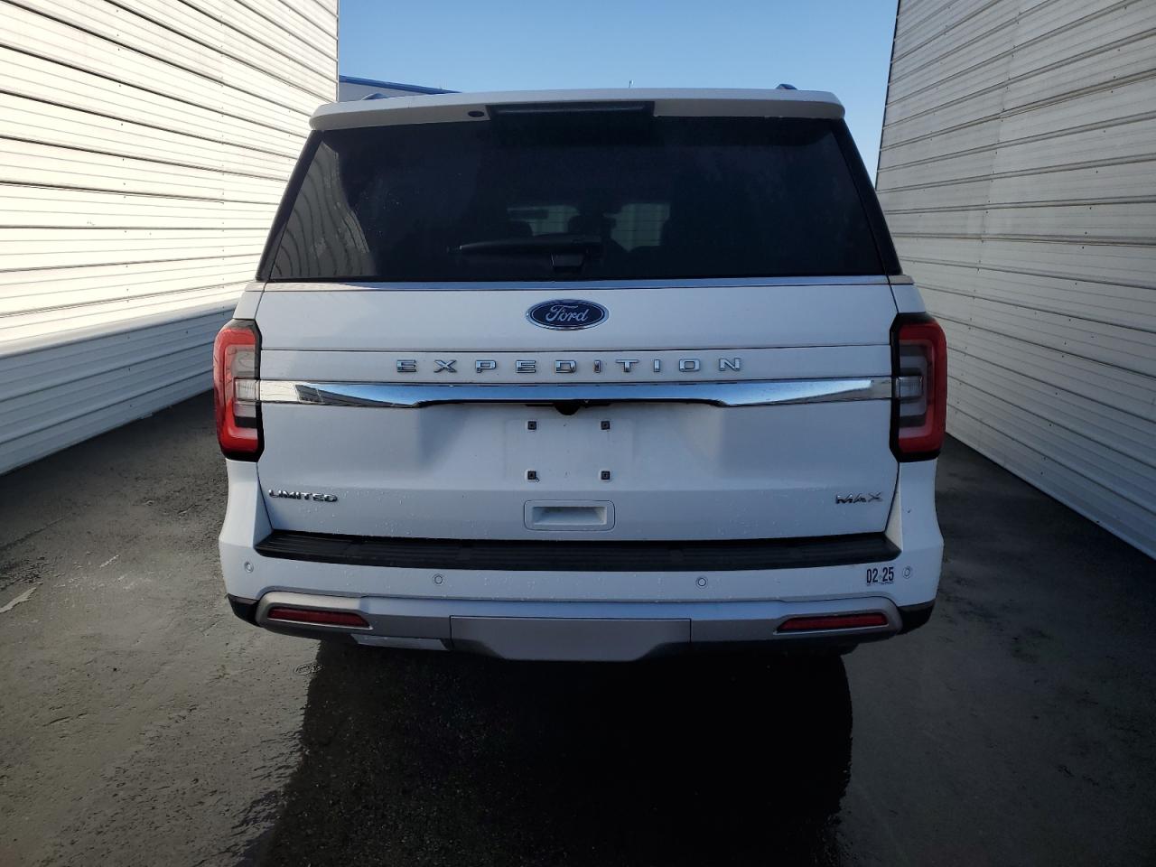 2022 Ford Expedition VIN 1FMJK1KT7NEA53456 Copart auction photo, front end damage thumbnail 6
