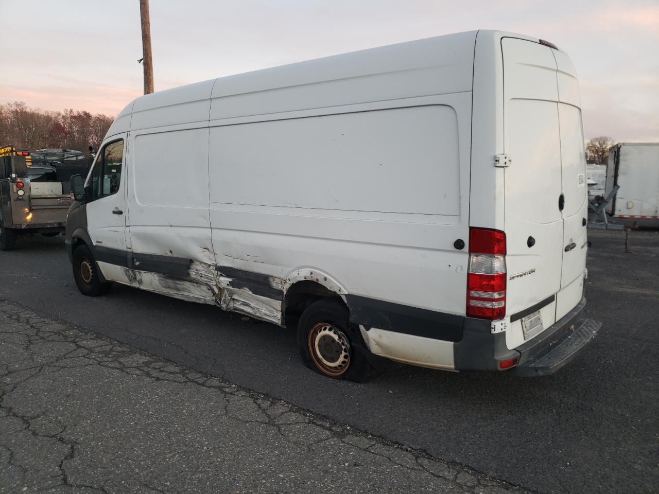 2015 Mercedes-Benz Sprinter VIN WD3PE8DC2FP147546 Copart auction photo, side damage thumbnail 2