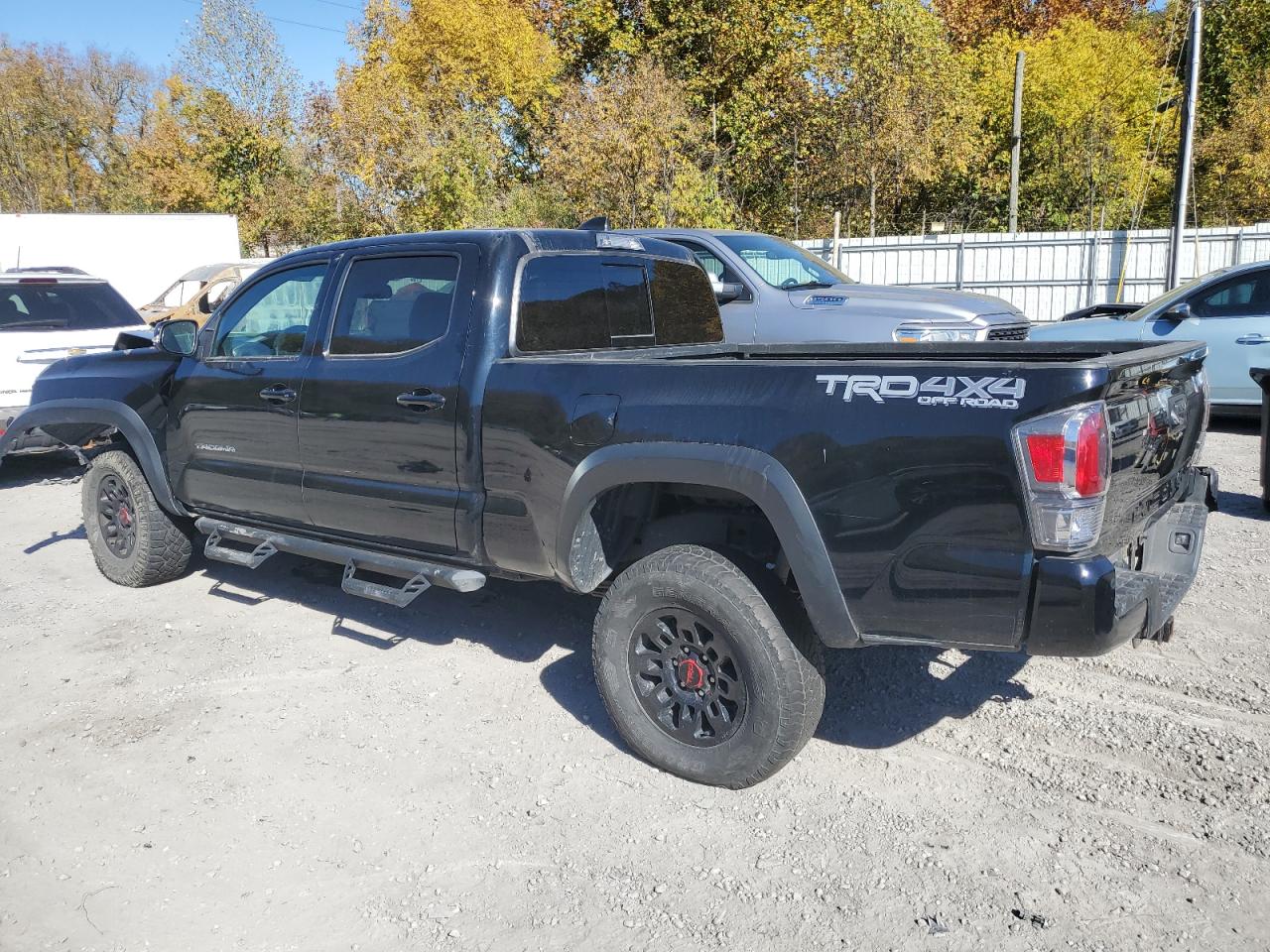 2022 Toyota Tacoma VIN 3TMDZ5BN2NM136888 Copart auction photo, front end damage thumbnail 2