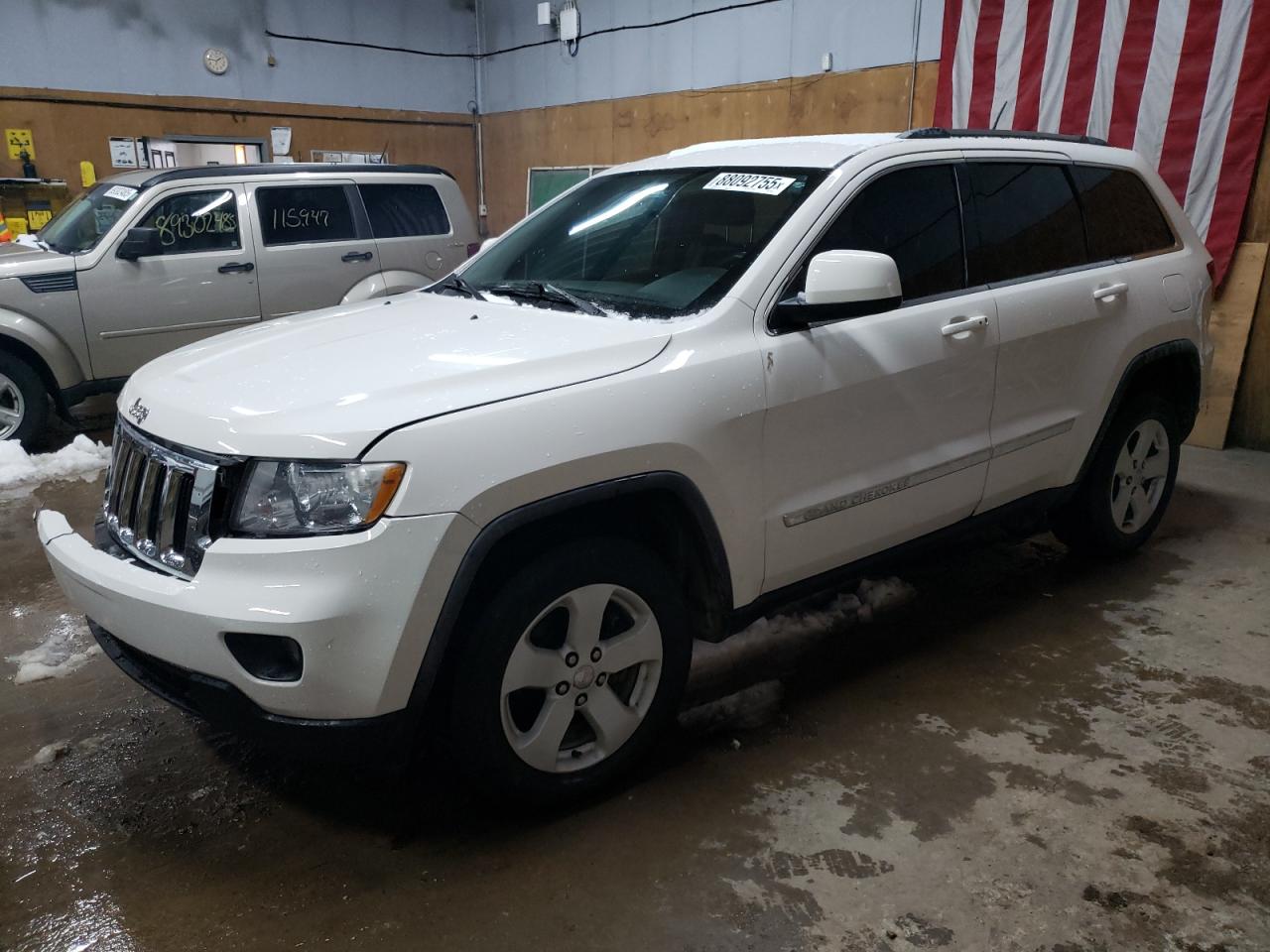 2011 Jeep Grand Cherokee VIN 1J4RR4GG3BC550232