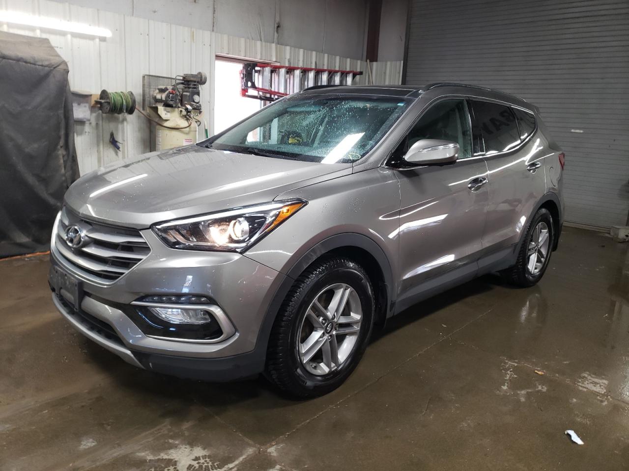 2018 Hyundai Santa Fe VIN 5NMZU3LB6JH056875