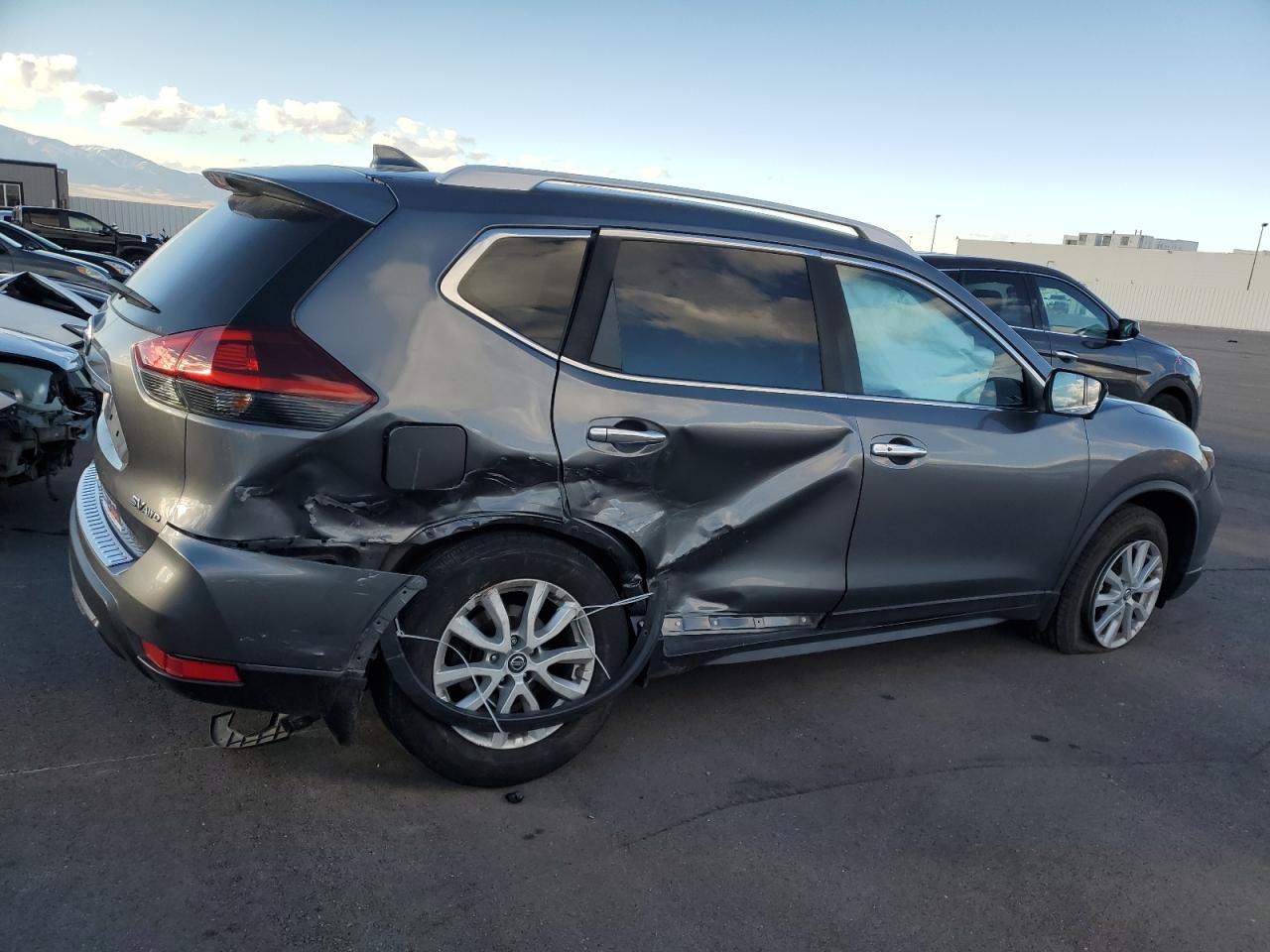 2018 Nissan Rogue VIN JN8AT2MV1JW302722 Copart auction photo, all over damage thumbnail 3