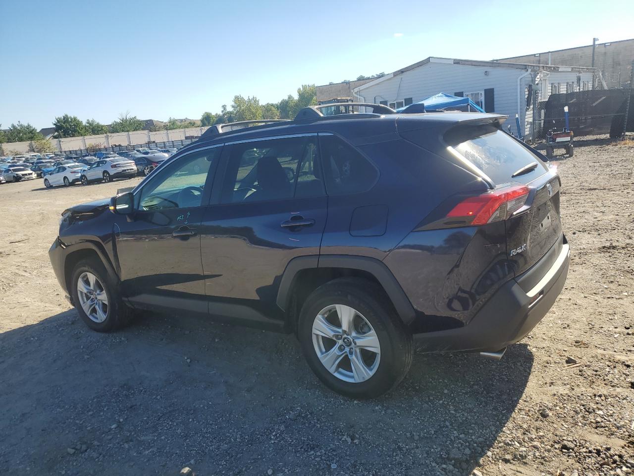 2021 Toyota RAV 4 VIN 2T3P1RFV4MW142114 Copart auction photo, front end / minor dent/scratches damage thumbnail 2