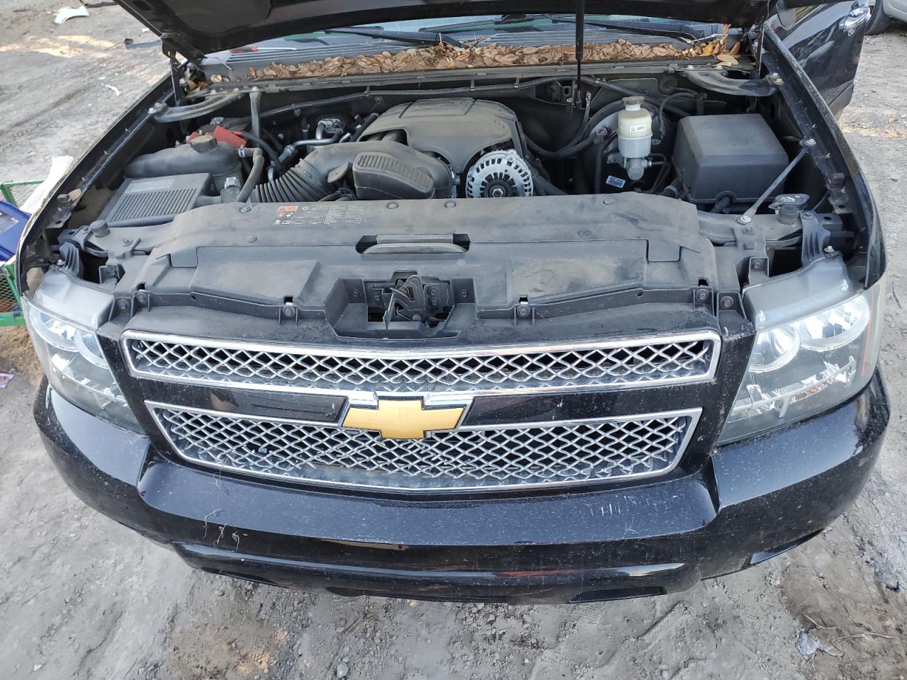 2014 Chevrolet Suburban VIN 1GNSCJE00ER230646 Copart auction photo, front end damage thumbnail 12