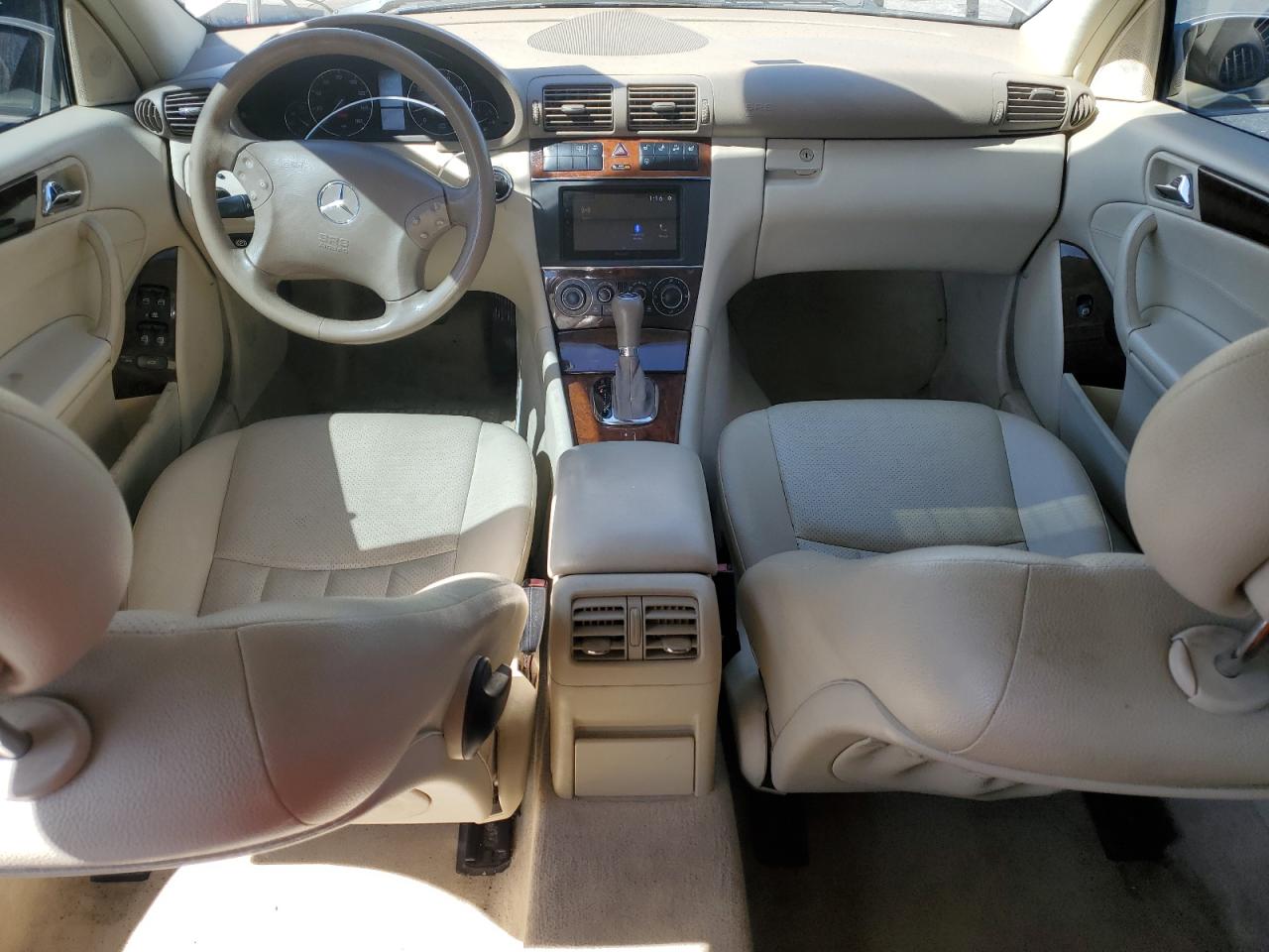 2005 Mercedes-Benz C-klasse VIN WDBRF81J95F662187 Copart auction photo, minor dent/scratches damage thumbnail 8