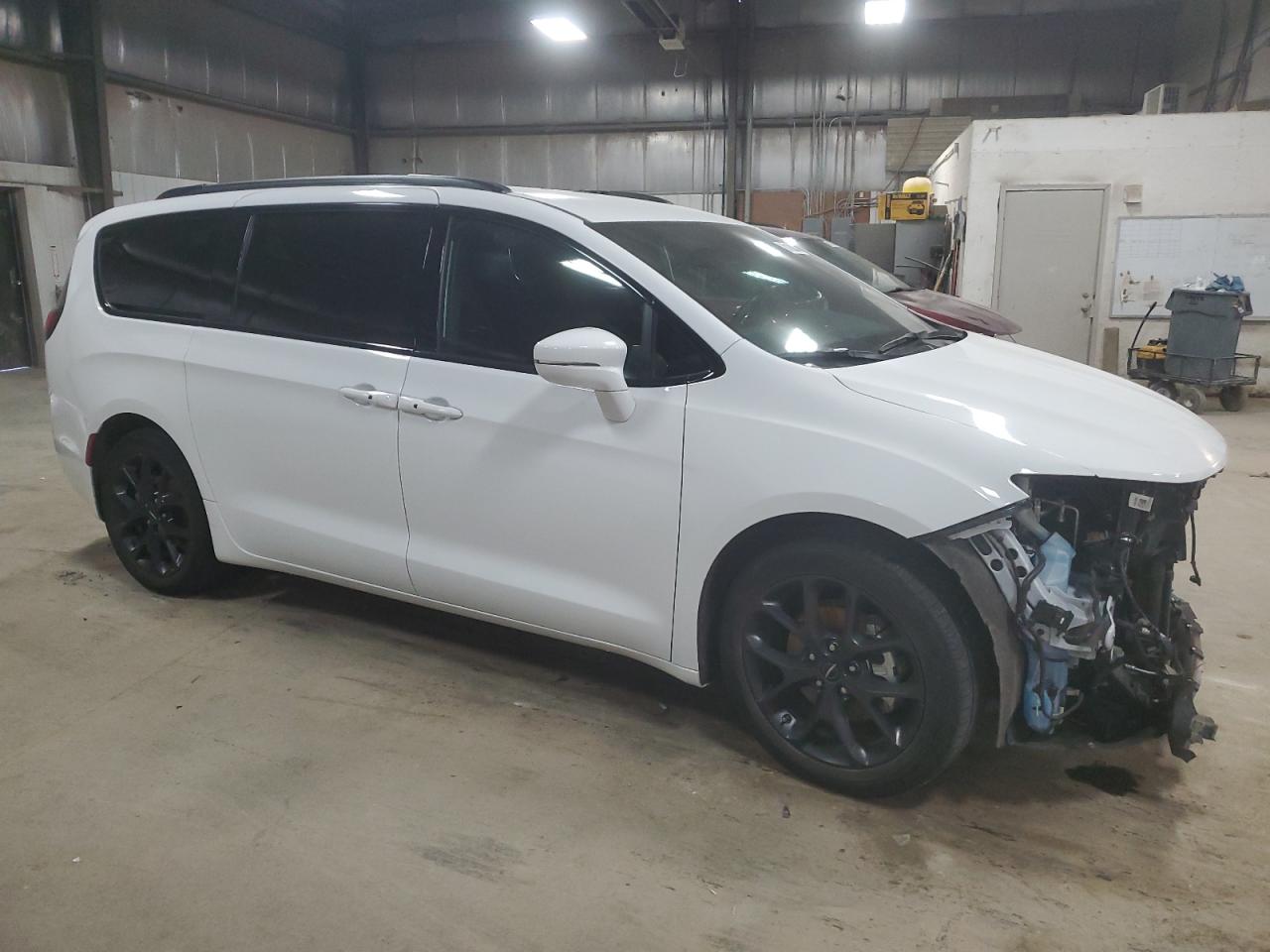 2021 Chrysler Pacifica VIN 2C4RC1BG3MR560993 Copart auction photo, front end / rear end damage thumbnail 4