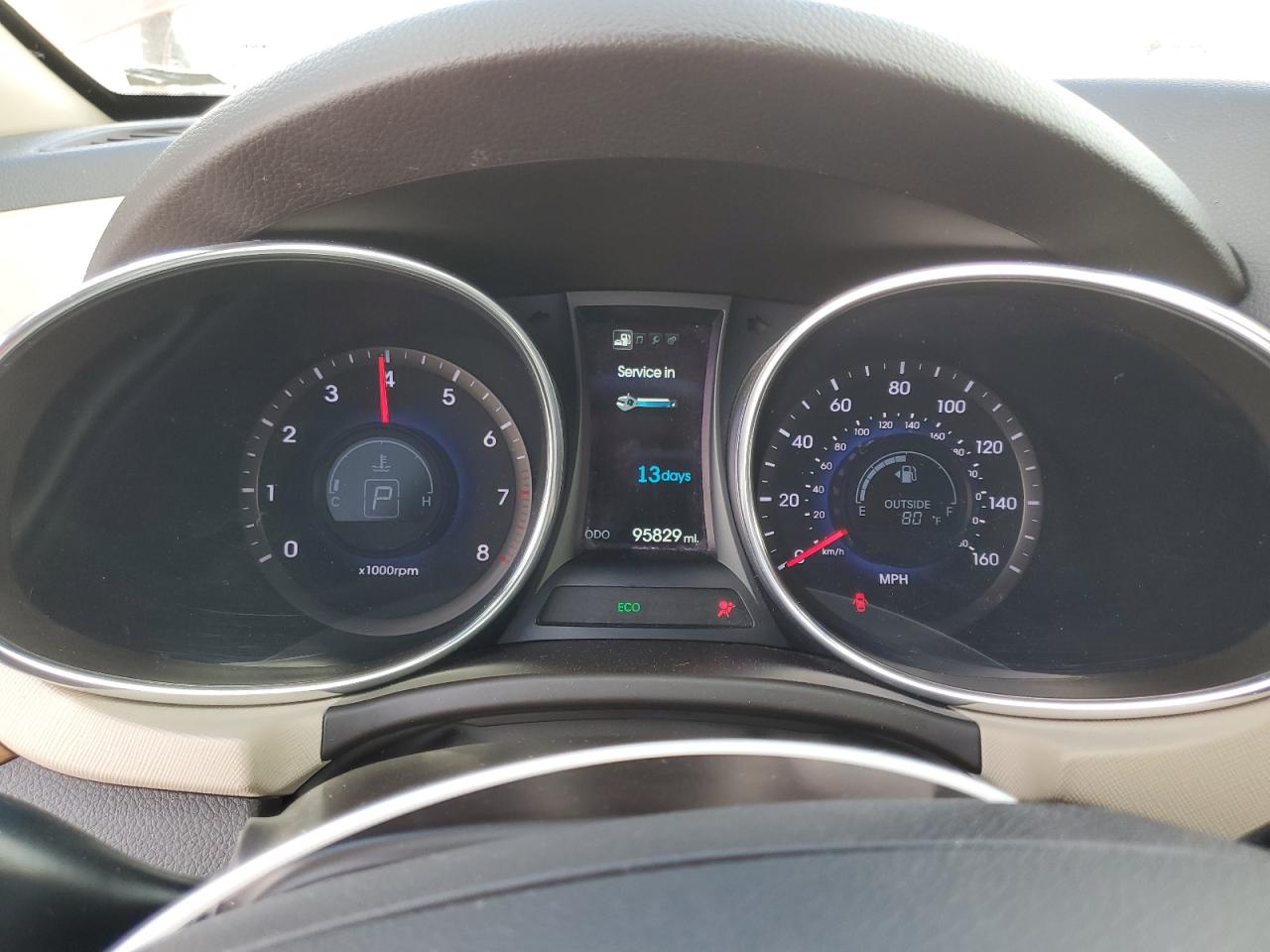 2016 Hyundai Santa Fe VIN 5XYZUDLB6GG369126 Copart auction photo, front end / minor dent/scratches damage thumbnail 9
