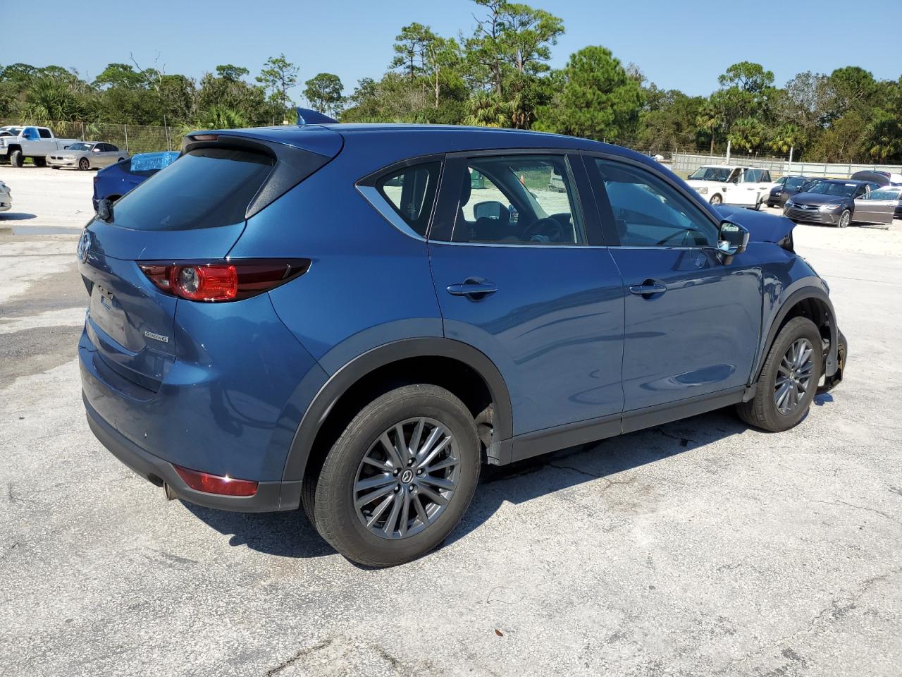2020 Mazda CX-5 VIN JM3KFABM3L1867864 Copart auction photo, front end damage thumbnail 3