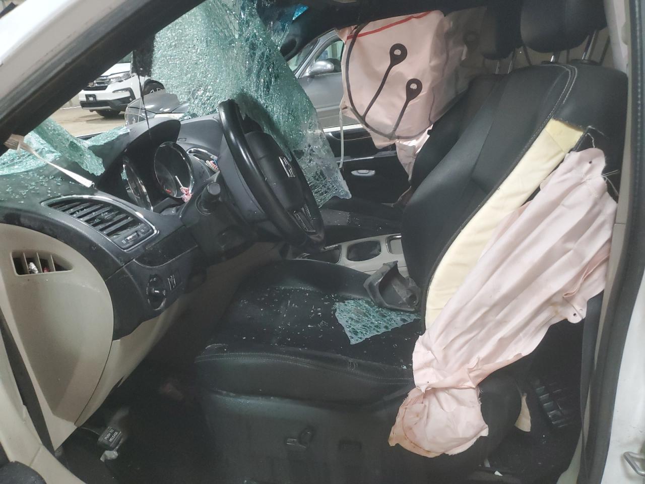 2017 Dodge Caravan VIN 2C4RDGCG1HR672292 Copart auction photo, rollover damage thumbnail 7